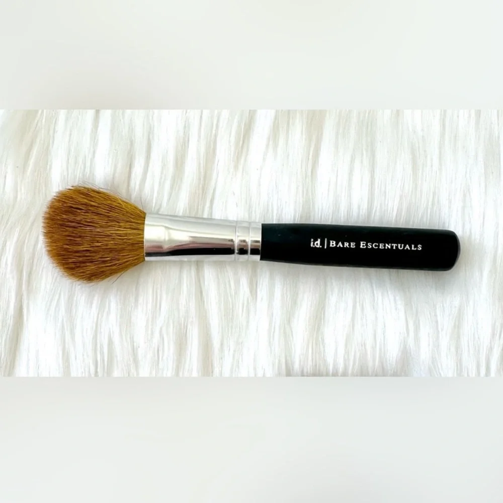 RARE BAREMINERALS BRUSH